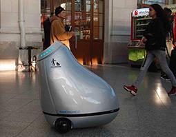 SNCF : le 1er  « robot poubelle » testé gare de Lyon